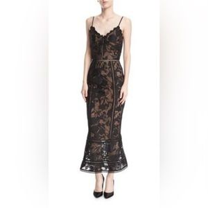 Never worn NWT Marchesa Notte Black Lace Dress. Size 6.
